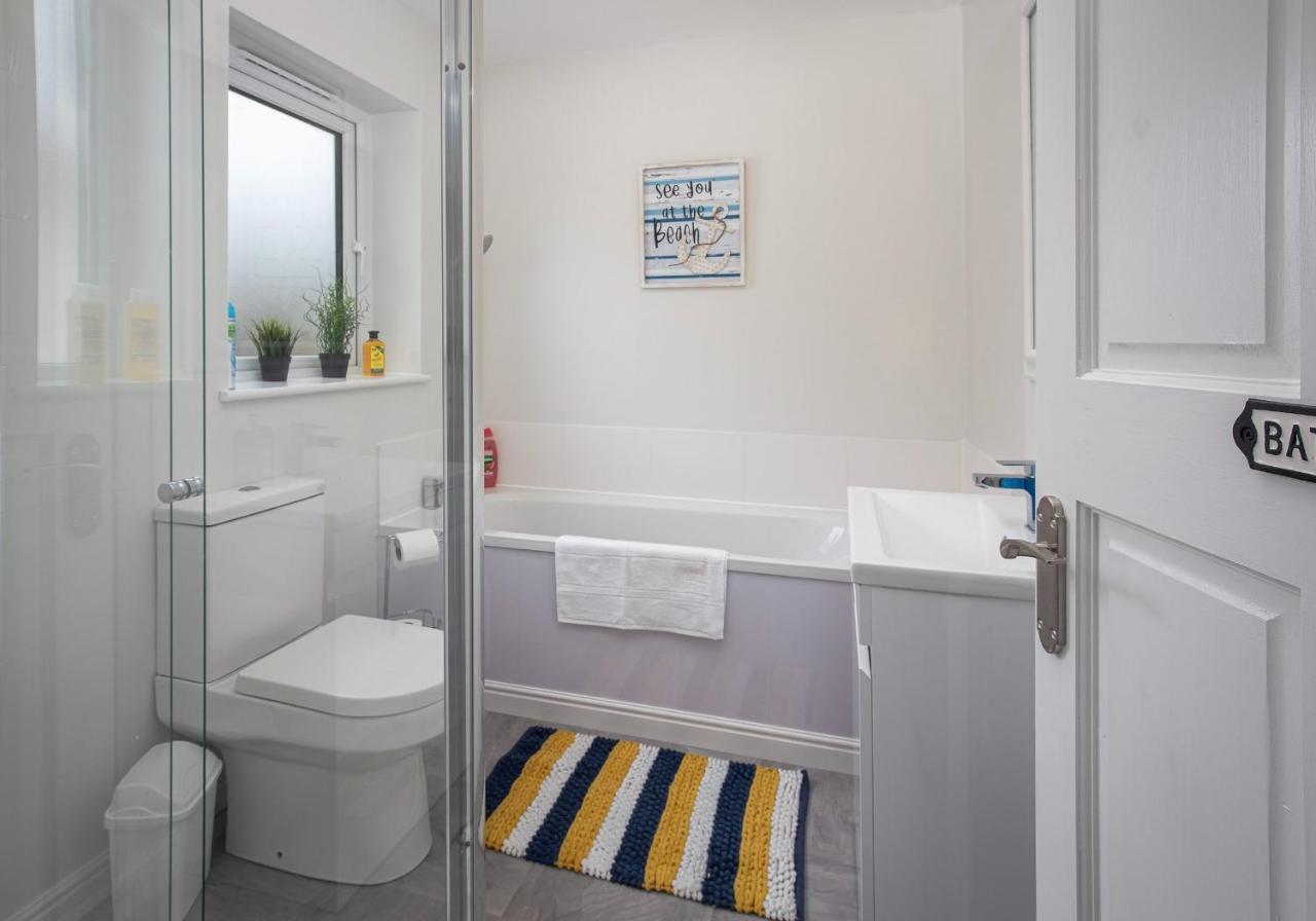 Fantastic! Family Home: Free Parking Blackpool Exterior photo